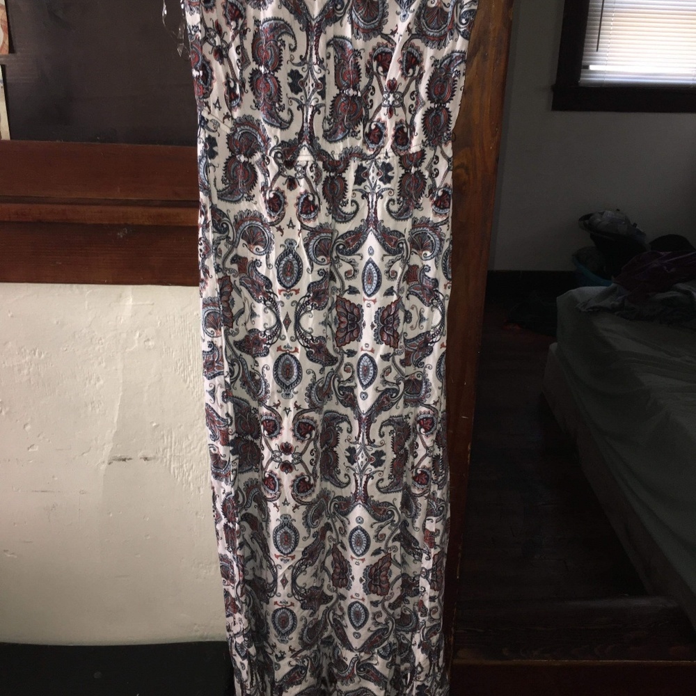Clothes - Picture 7 of 8